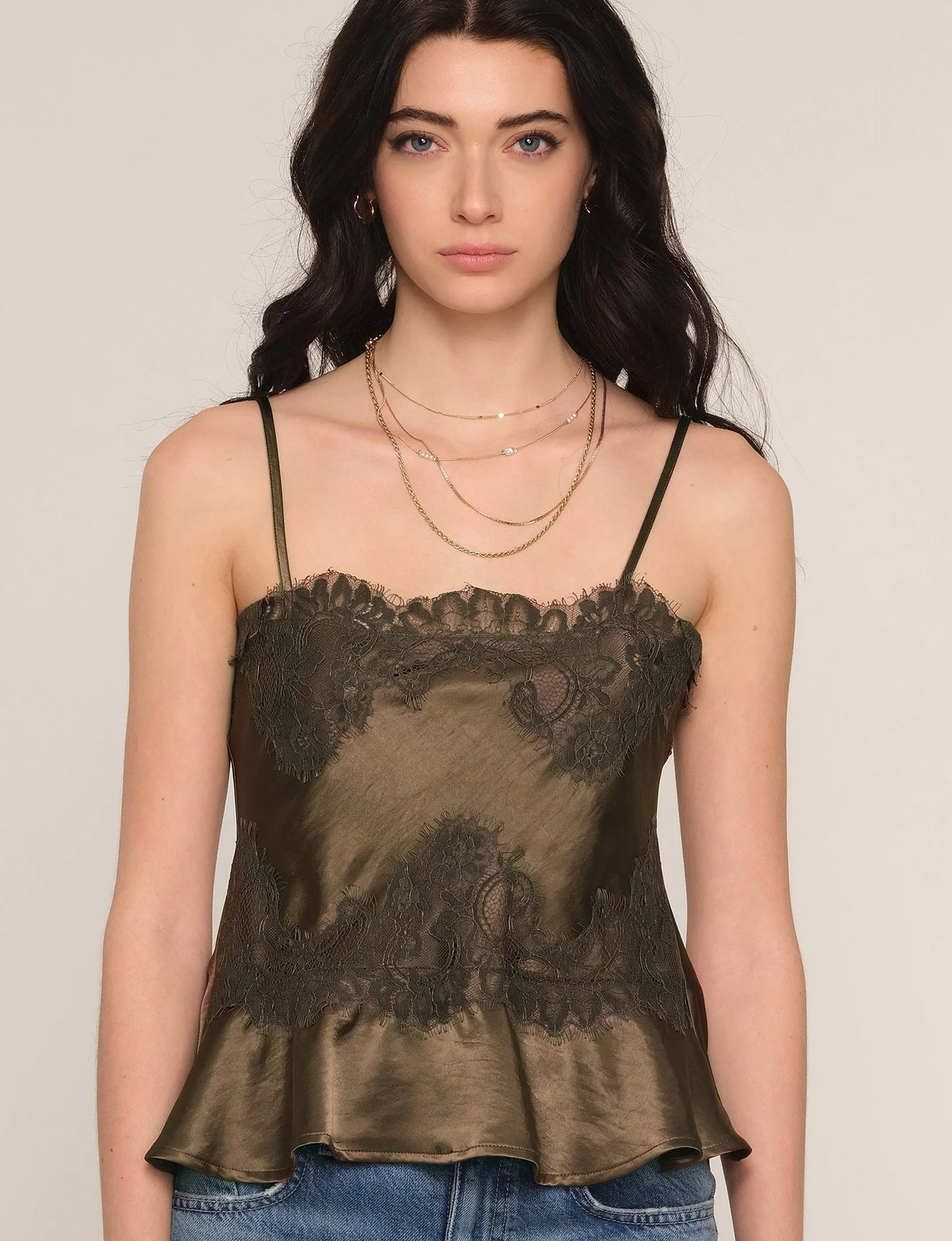 Mirai Cami, Olive
