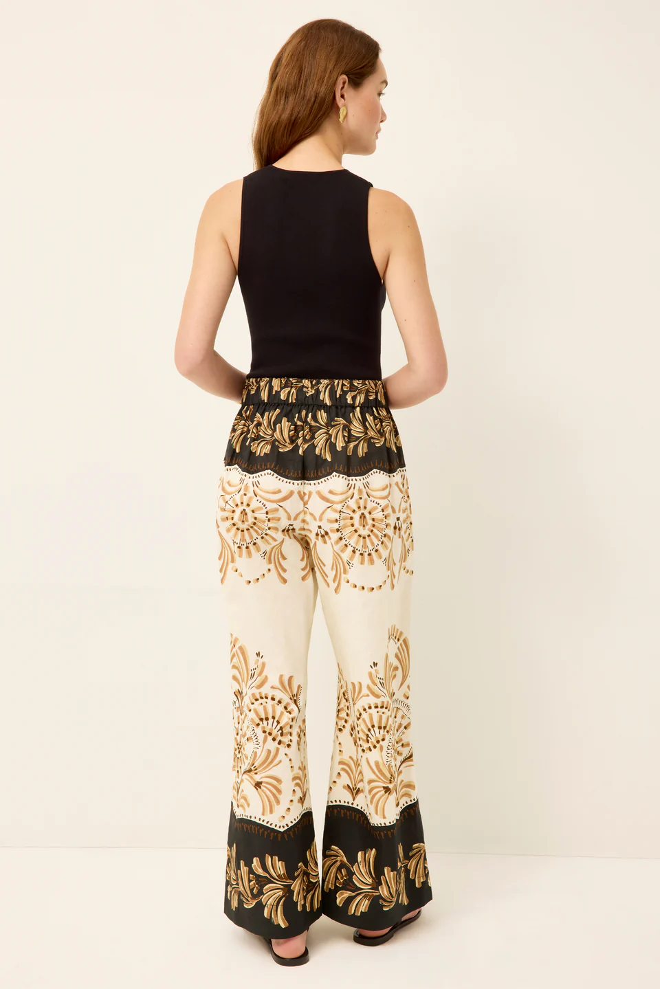 Bennett Pant, Fleuron