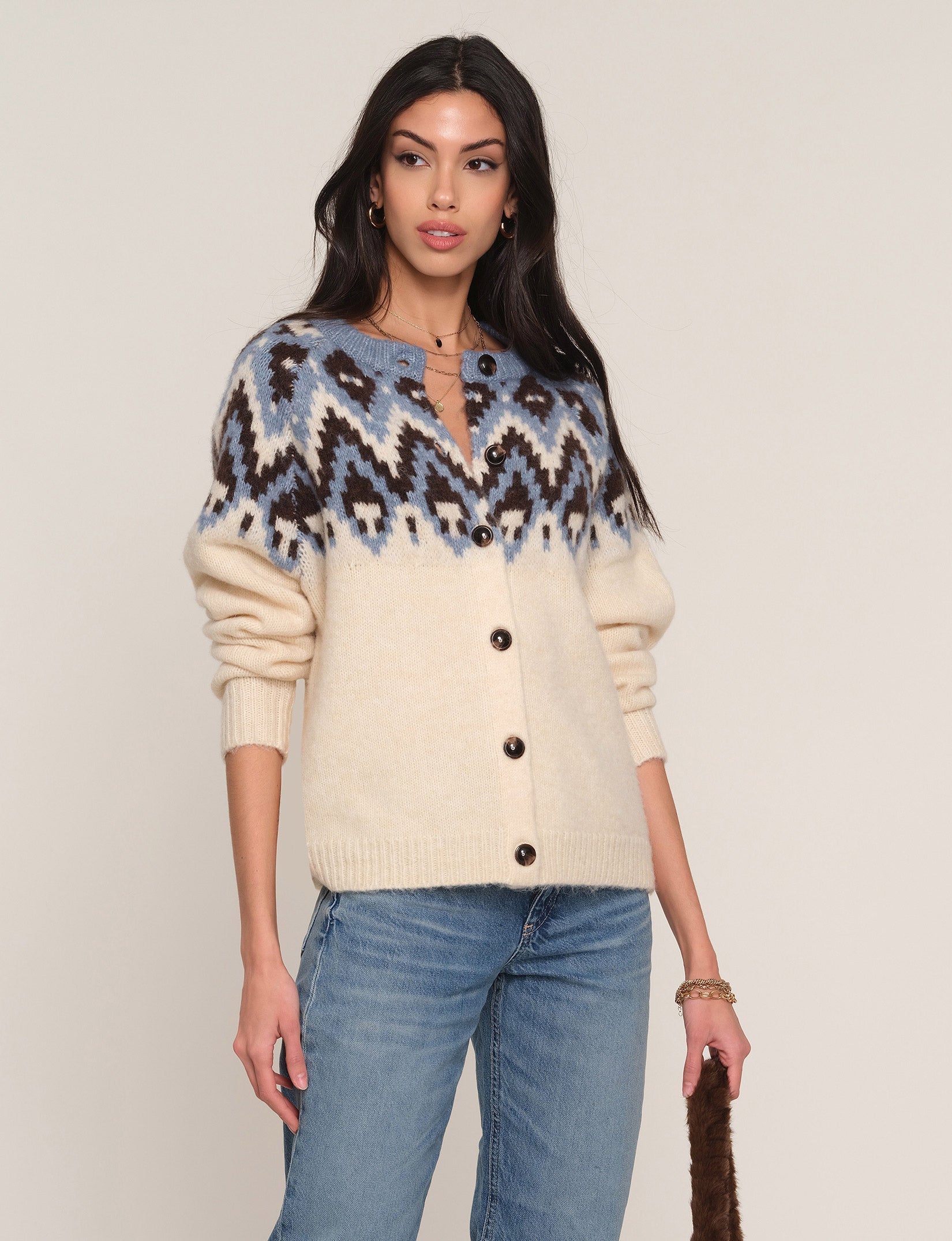 Griffin Cardi, Ivory