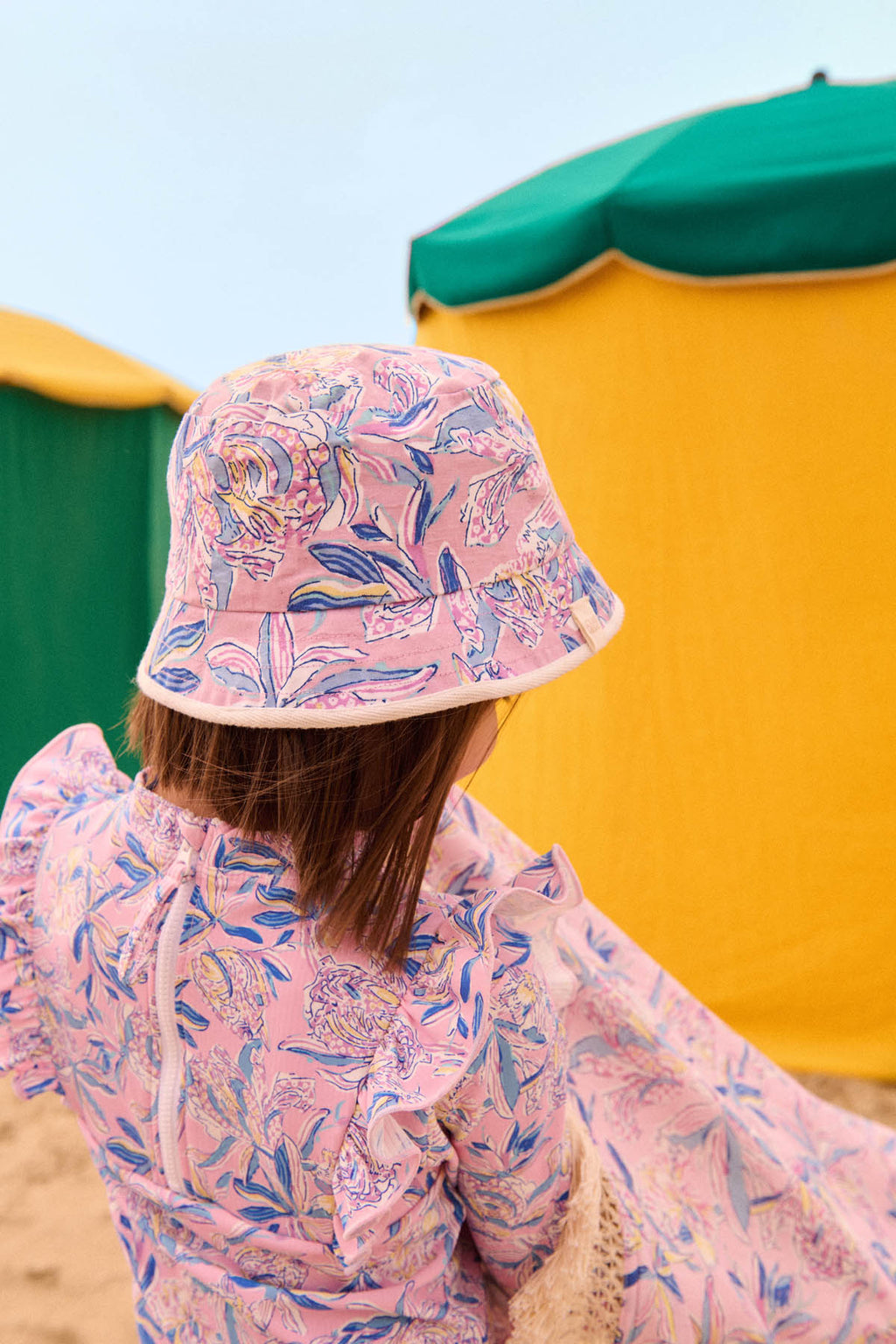 Lajik Bucket Hat, Pink Lush/Blue Hibiscus