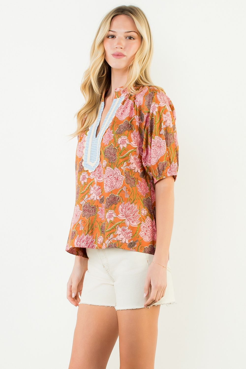 Short Sleeve Floral Pattern V-Neck Top